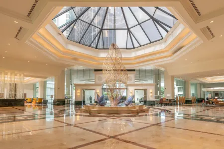 Cinnamon Grand Colombo Отели рядом с достопримечательностью «Мечеть Джами Уль Альфар»