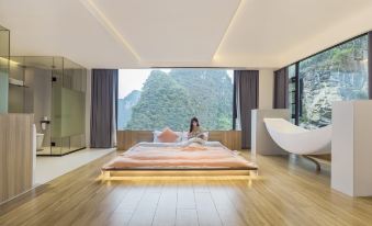 Yihan Mei'shu Resort(Yangshuo West street Li river Store)