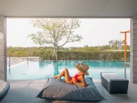 โอเชียนเฟียร์ พัทยา วิลล่า by Elite Suites - สระว่ายน้ำแบบอินฟินิตี้