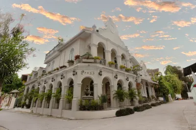 Pran@Kumuang Boutique House Hotel dekat Thai Lanna Church