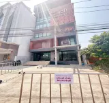 Capital O 75512 Loft Residence (Suphanburi) Hotels near Wat Sam Pasieo