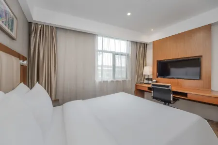 Yitel (Shanghai Hongqiao Linkong Industrial Park, Songhong Road Metro Station) Отели рядом с достопримечательностью «Xinjing Park»