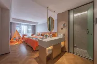 Yacheng Hotel (Jingzhou Renxinhui Store) Hotels near Jingzhou Institute of Technology