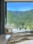 Guanshan Yishu (Wolong Nature Reserve Giant Panda Sanctuary Shenshuping Base)