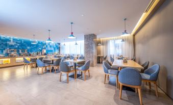 Homeinn.neo ( Kaiyuan Mall ,nearBaoji Railway Station)
