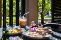 Summit Windmill Golf Suite Hotel at Suvarnabhumi - breakfast