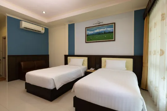 ห้องซูพีเรียร์ เตียงเดี่ยว 2 เตียง วิวสวน