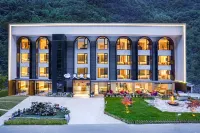 lixian Lanyuexi Hotel