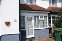 Front flat Hotels in North Acton