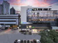 Campanile Hotel (Lanzhou University Subway Station Lanzhou Station) Hotels near Lanzhou University (Tianshui South Road Campus)