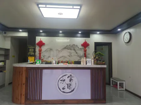 Yunshuige B&B Отели рядом с достопримечательностью «Benxi Zoo»