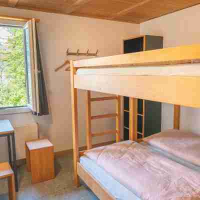 Brienz Youth Hostel Rooms