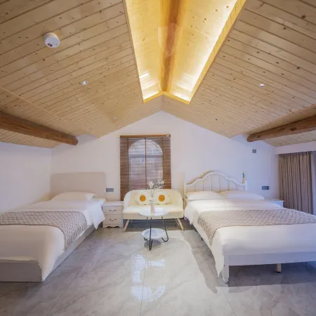 Huajian Homestay