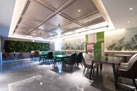 Global 60,000 Miles International Hotel (Xichang Yuelianghu Park Store) - Desayuno