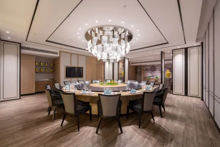 Dongyue International Hotel Отели рядом с достопримечательностью «Shandong Hiteam Institute of Software Engineering»