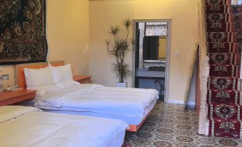 Gobi Desert Homestay Cluster (Budaishu Branch)