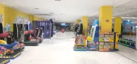 Super 8 Lvliang Shiji Guangchang