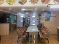 Shanghai Huaihai Hotel فنادق في شنغهاي