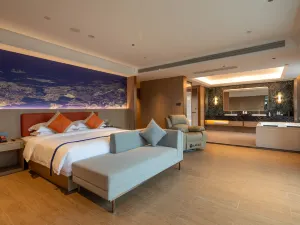 Hawthorn by Wyndham（FenghuangGucheng Visitor Center）