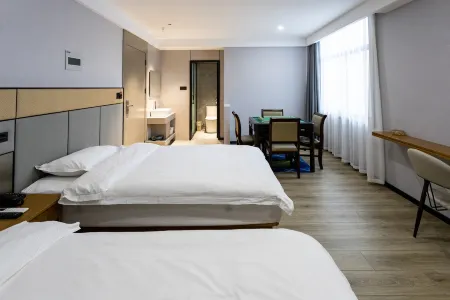 Shell Hotel (Feng County Bus Station)