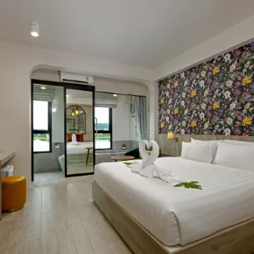Ang Pao Hotel Отели рядом с достопримечательностью «Пирс Лаем Хин»