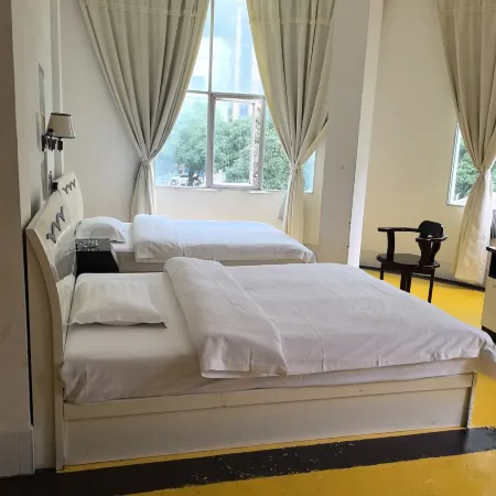Napo Jixiang Hotel