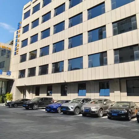 Quanzhou Great Wall Days Hotel