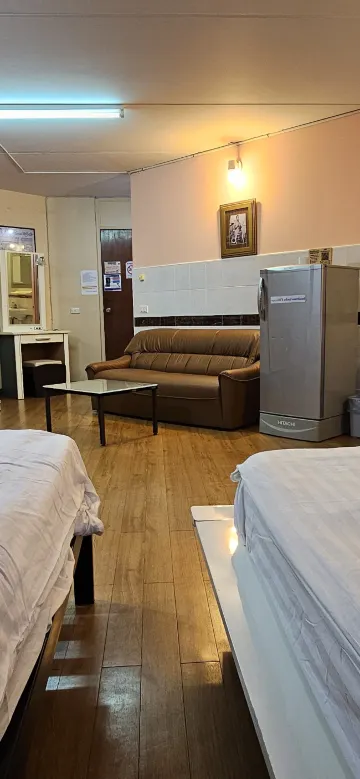 ห้องมุม 2 เตียงใหญ่ 4 ท่าน