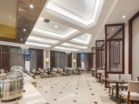 Yinkai Hotel Hotels in Wuhe