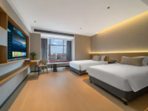 Puyang High-Speed Railway Station Pinyue Lixuan Hotel Hotel di Puyang