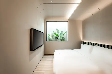 THE TREASURY·NOA Hotel Shanghai -Jing'an Temple Отели рядом с достопримечательностью «The Great Affection of Liuhuizhi Toward the Book Collecting Tower»