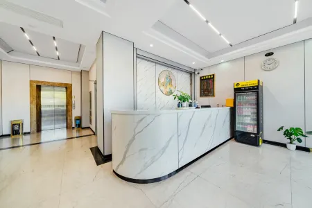 Yunmanju Hotel (Zhuji Baolong Plaza High-speed Railway Station)