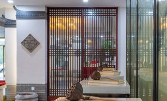 PUSHOW Hotel