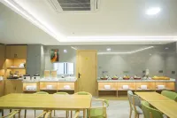 Super 8 Select (Suzhou Railway Station North Plaza Shantang Street Branch)