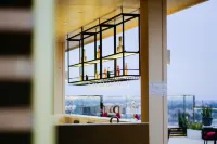 Ramada by Wyndham Vientiane Central - bar