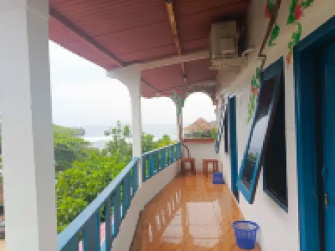 Aloha Beach House Hoteles en Tepus