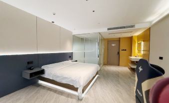 D7 E-Sports Hotel (Fuyang Railway Station)