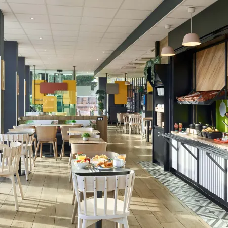B&B Hotel Massy Gare TGV