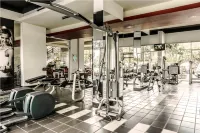 High Livin Apartment Baros Hotel di Ngamprah