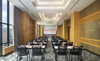 1. Lumen Ba..