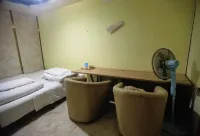 Zhaotong Jianghang Hotel