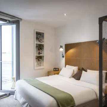 Aparthotel Adagio London Brentford Отели рядом с достопримечательностью «Чизик Хаус энд Гарденс»