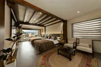 Shangri-La Scenic View · Mantu Resort Chinese Inn (Dafosi Prayer Wheel)