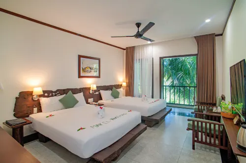 Mayci Boutique Hotel & Restaurant by Amber فنادق في Duy Nghia