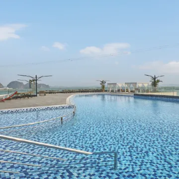 Wyndham Legend Halong Отели рядом с достопримечательностью «Бухта Халонг»