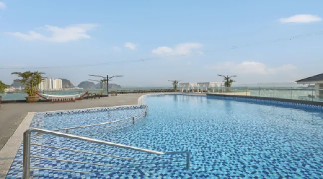 Khách sạn Wyndham Legend Halong