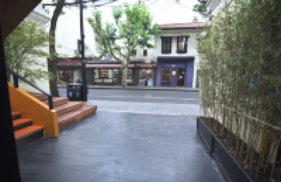 Sushi Boutique Hotel (Huaihai Middle Road Metro Station) Hotel berhampiran Taman Fuxing