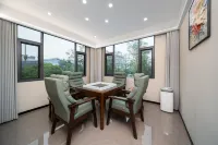 Yayue Hotel (Pujiang Puyuan) Hotel a Pujiang