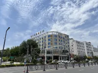 Kunlun Leju Hotel (Jiaozuo Wuzhi Yellow River Avenue Branch) Hotel di Jiaozuo