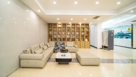 Super 8 Hotel (Turpan Gaochang Grape Groove Shop)